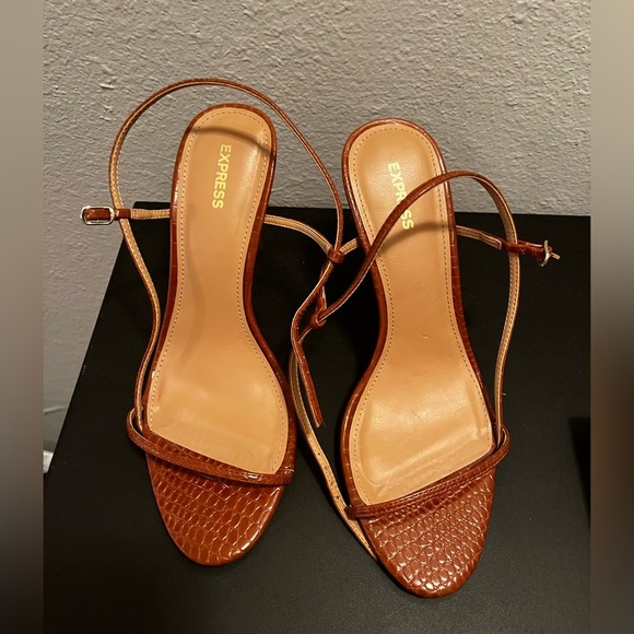 Express Shoes - Express Strappy Crocodile Embossed Heels Size US 9